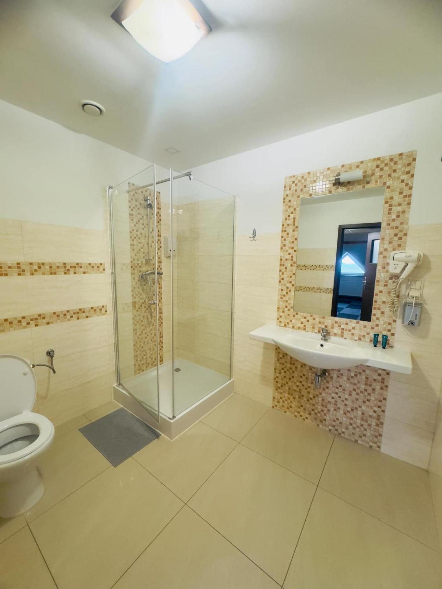 Magiczna Farma Hotel Obiady Maka I Magia زامبروو المظهر الخارجي الصورة