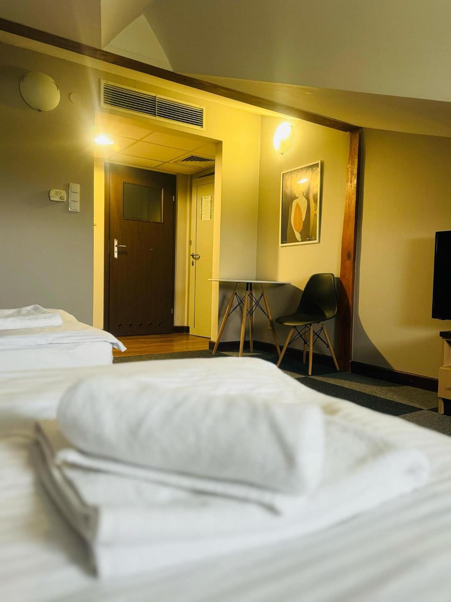 Magiczna Farma Hotel Obiady Maka I Magia زامبروو المظهر الخارجي الصورة