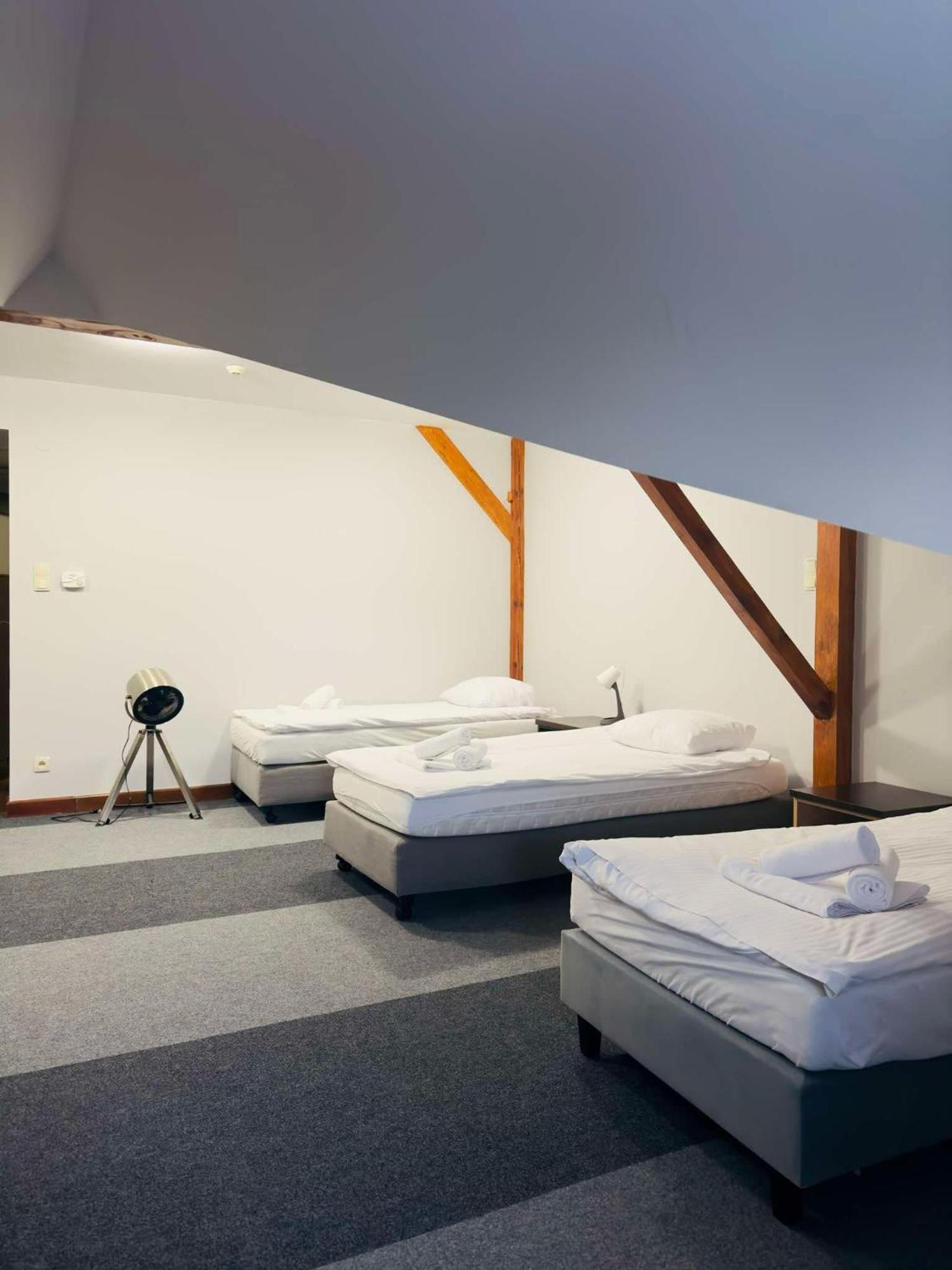 Magiczna Farma Hotel Obiady Maka I Magia زامبروو المظهر الخارجي الصورة