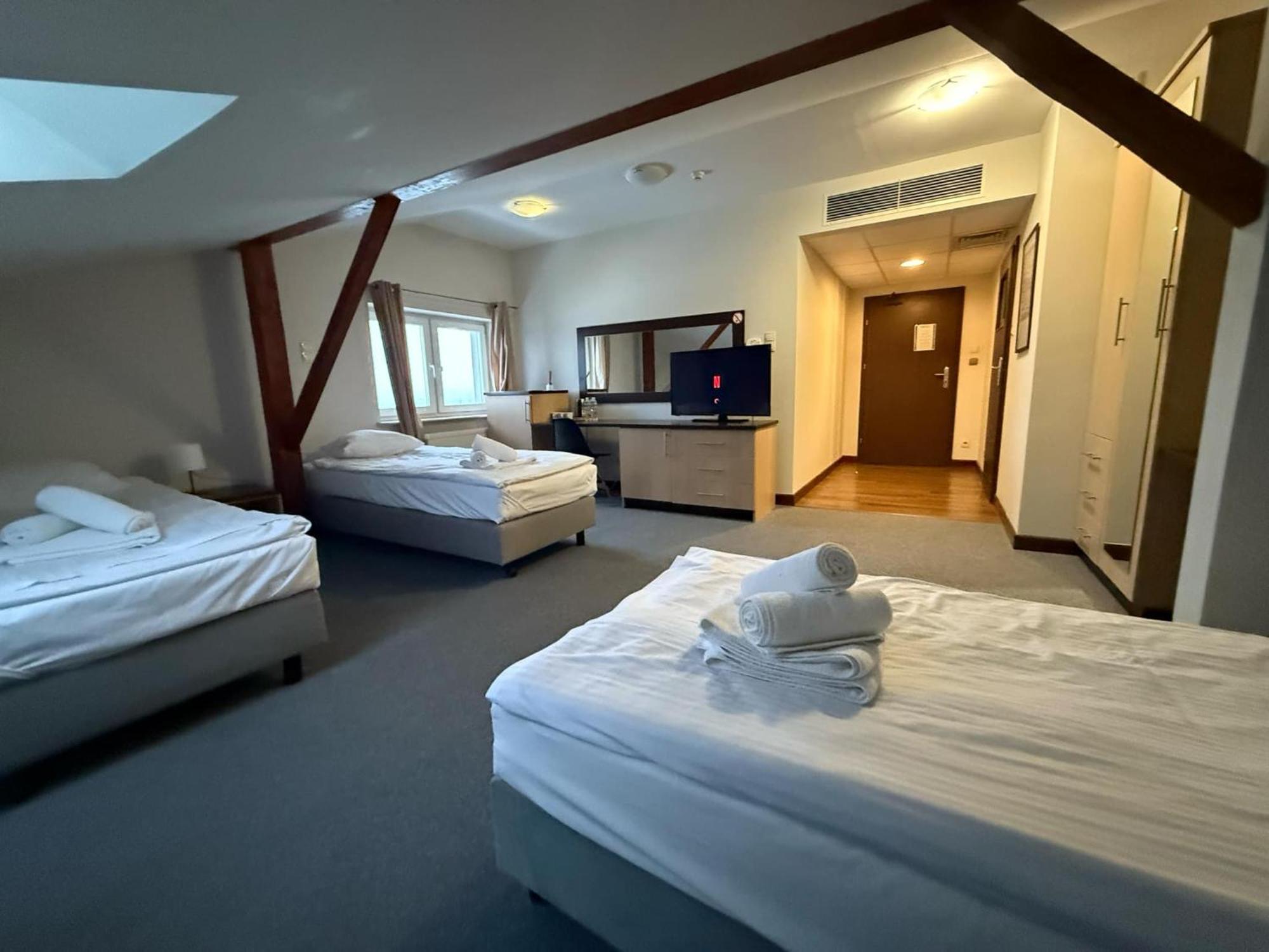 Magiczna Farma Hotel Obiady Maka I Magia زامبروو المظهر الخارجي الصورة